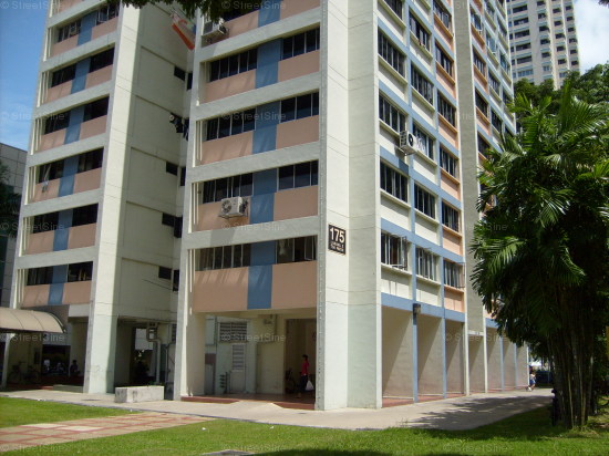 Lorong 2 Toa Payoh thumbnail photo